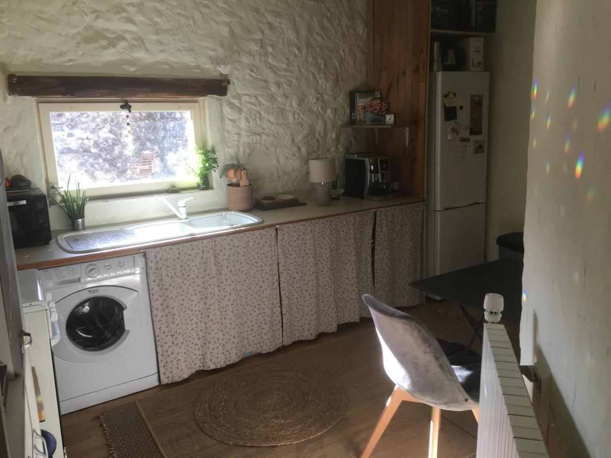 Appartement Chez Janie Hirst à Sauzet  Extérieur photo