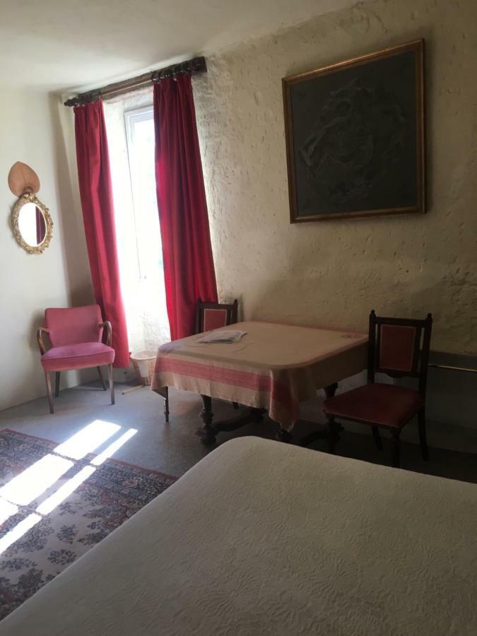 Appartement Chez Janie Hirst à Sauzet  Extérieur photo