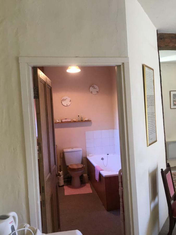 Appartement Chez Janie Hirst à Sauzet  Extérieur photo